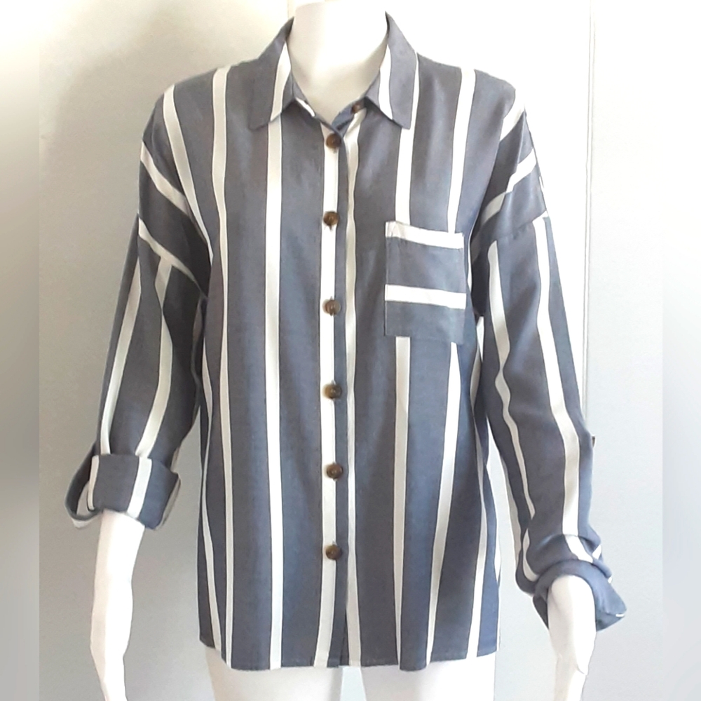 SWEET WANDERER Gray White Stripe Roll Tab Relax Fit Button Down Shirt Sz. L